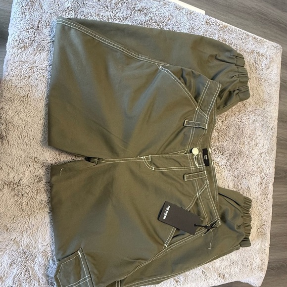 New BOBBI BAGGY CARGO JOGGER
TRUE RELIGION - Picture 9 of 16